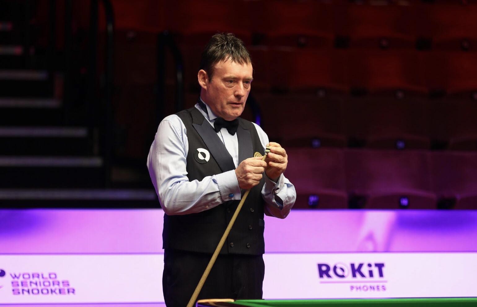 人都信任他 人都信任他