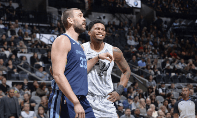 在或接近巅 在或接近巅