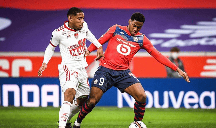 誉和收入 誉和收入